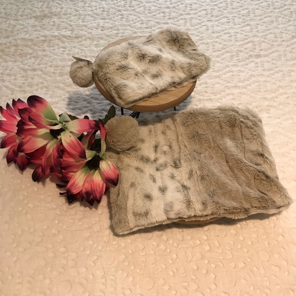 Fuzzy cosmetic bags!!!